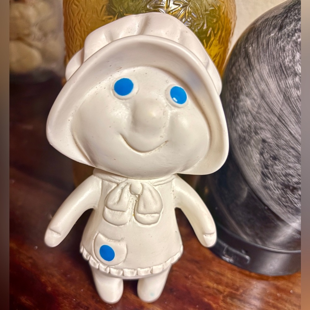 VINTAGE 1972 PILLSBURY DOUGH GIRL DOLL